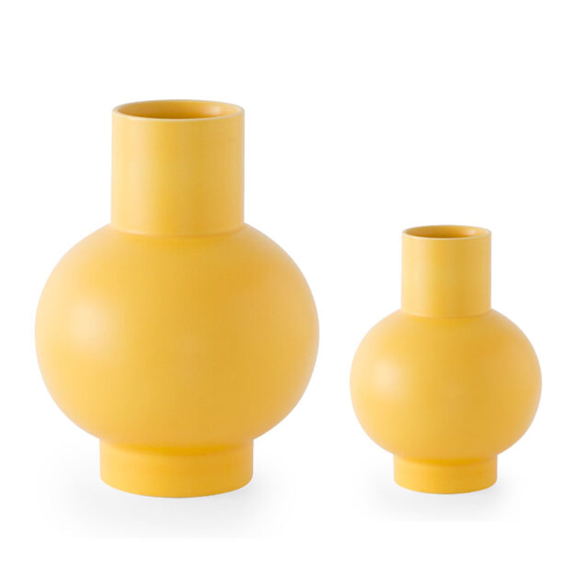 Set of Freesia colored modern vases