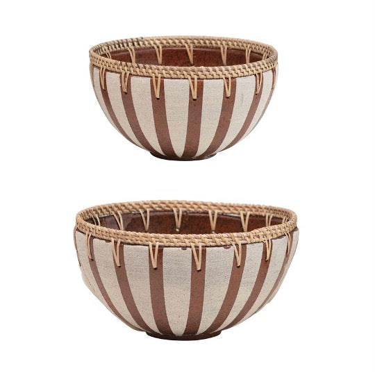 2 terracotta striped bowls with rattan rim