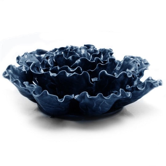 Ceramic sea lettuce in blue color, angle top view.
